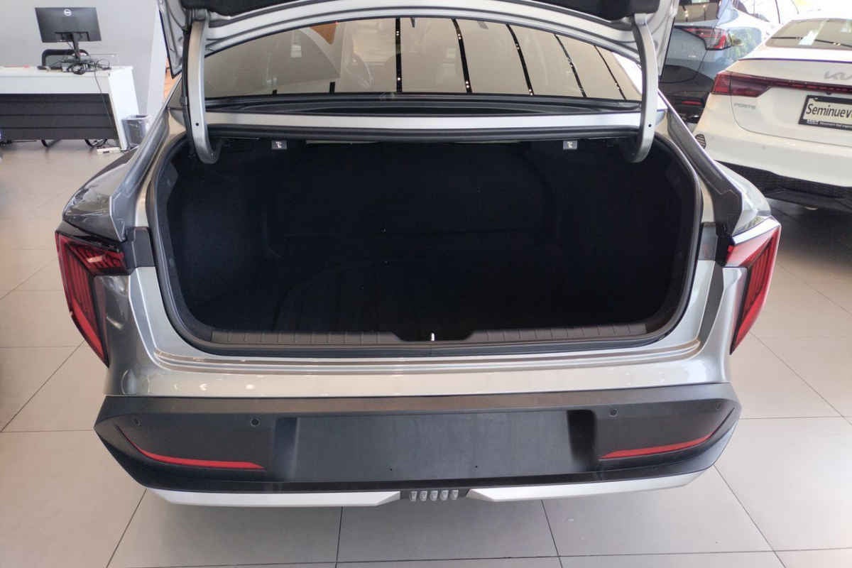 2026 Kia K4 4p EX L4/2.0 Man