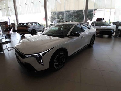 2026 Kia K4 5p GT Line Turbo L4/1.6 Aut