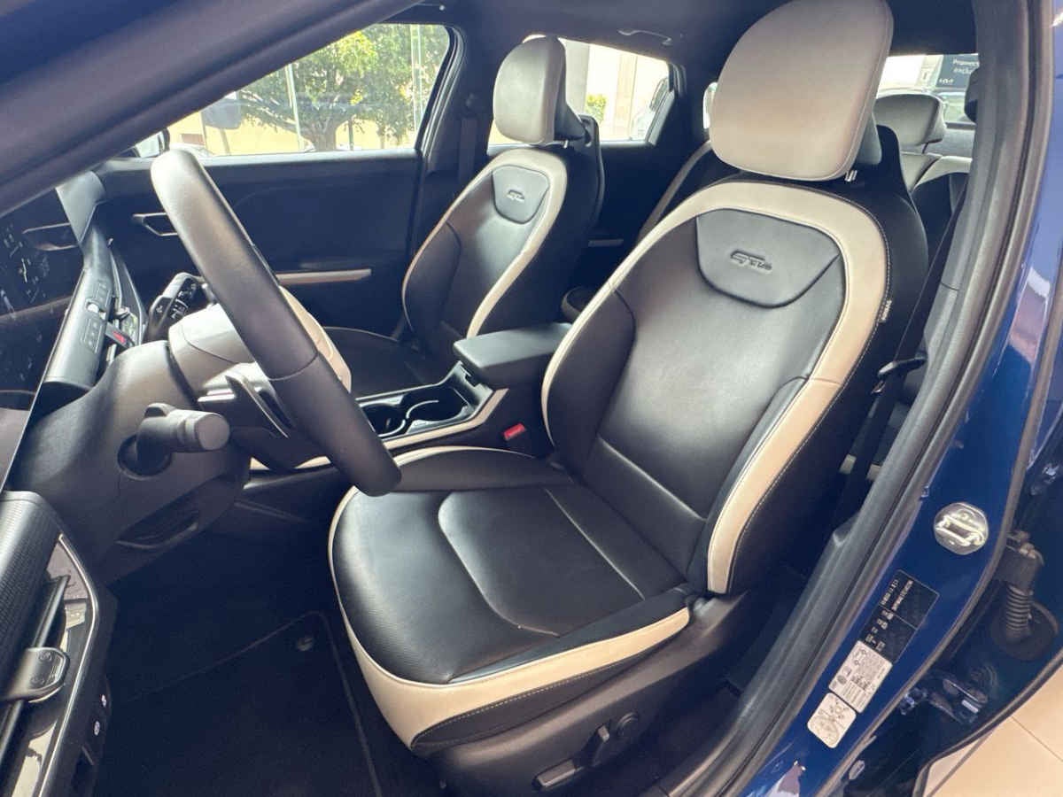 2026 Kia K4 4p GT Line L4/2.0 Aut