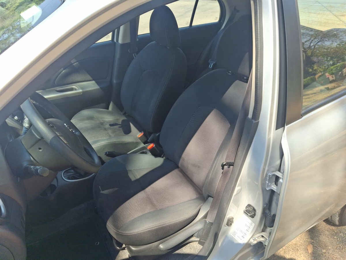 2020 Nissan March 5p Advance L4/1.6 Man