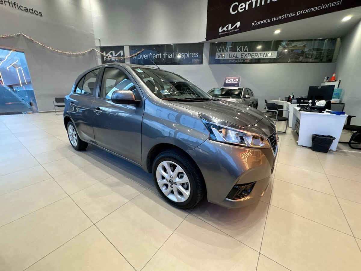 2023 Nissan March 5p Advance L4/1.6 Aut