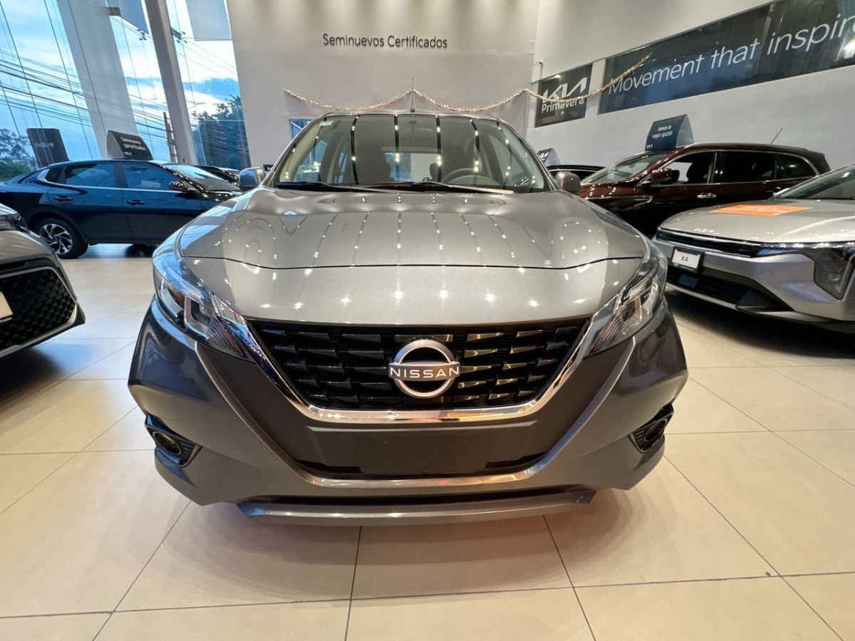 2023 Nissan March 5p Advance L4/1.6 Aut