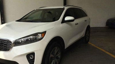 2019 Kia Sorento 5p EX  L4  TA 6Vel  Piel  7 pas.  RA-18"