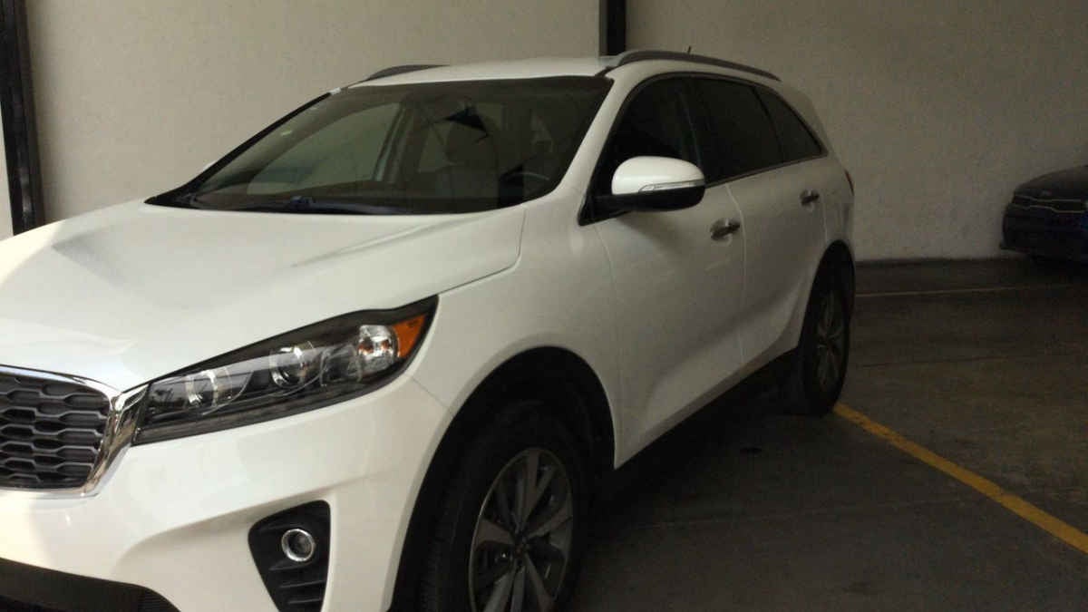 2019 Kia Sorento 5p EX  L4  TA 6Vel  Piel  7 pas.  RA-18"