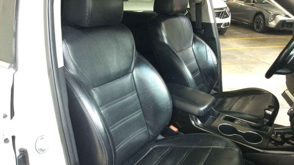 2019 Kia Sorento 5p EX  L4  TA 6Vel  Piel  7 pas.  RA-18"