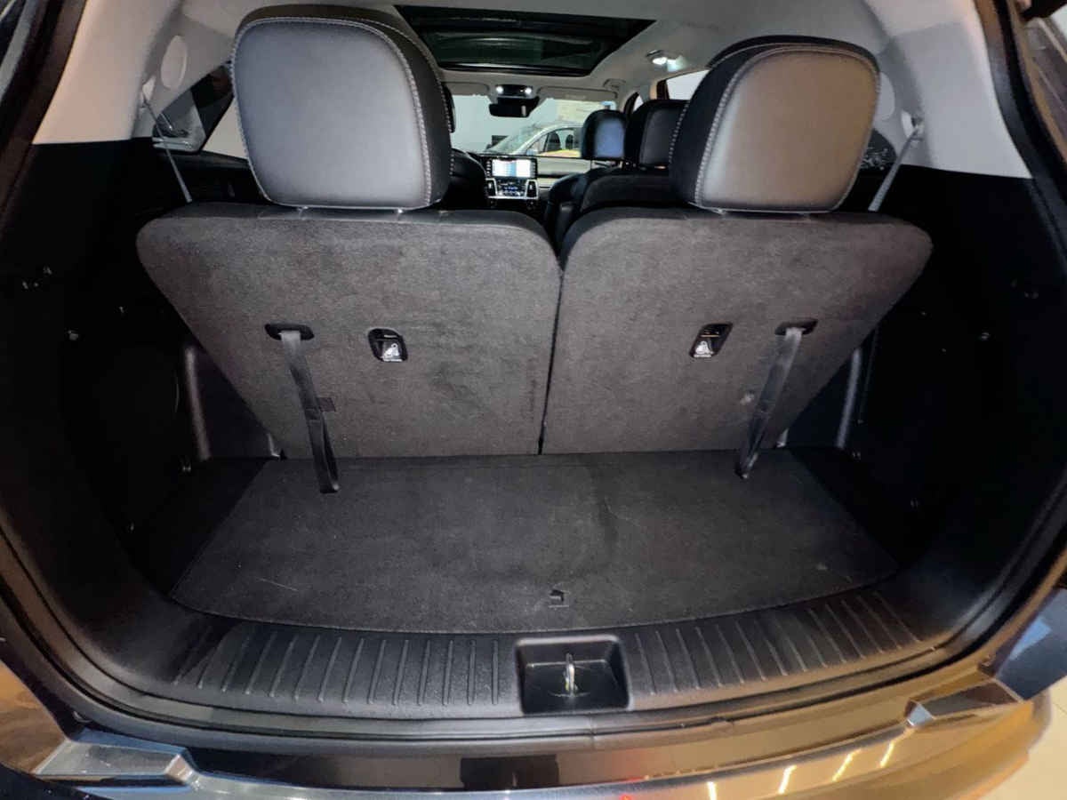 2023 Kia Sorento 5p SXL L4/2.5 Aut