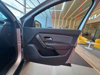 2023 Renault Duster 5p Iconic L4/1.3/T Aut