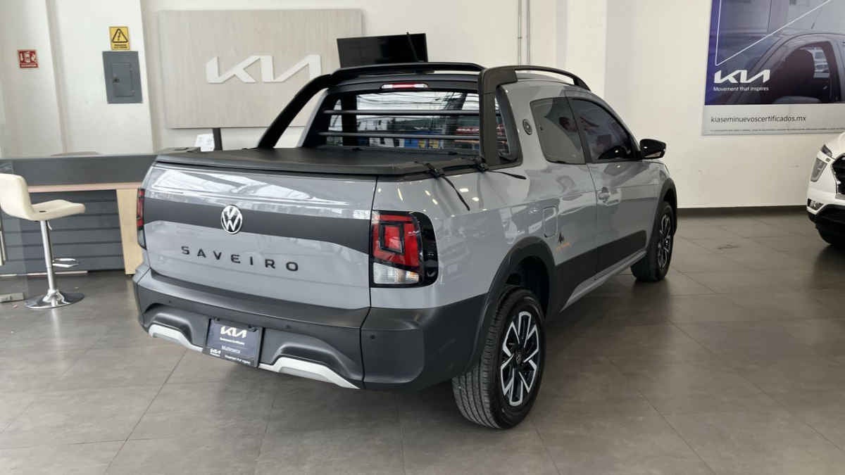 2025 Volkswagen Saveiro 4p Extreme Doble Cab L4/1.6 Man