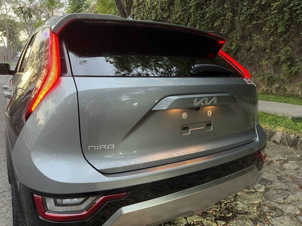 2023 Kia Niro 5p EX L4/1.6 Hibrido Aut