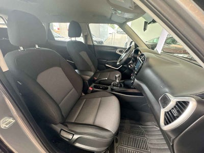 2024 Kia Soul 5p LX L4/1.6 Man
