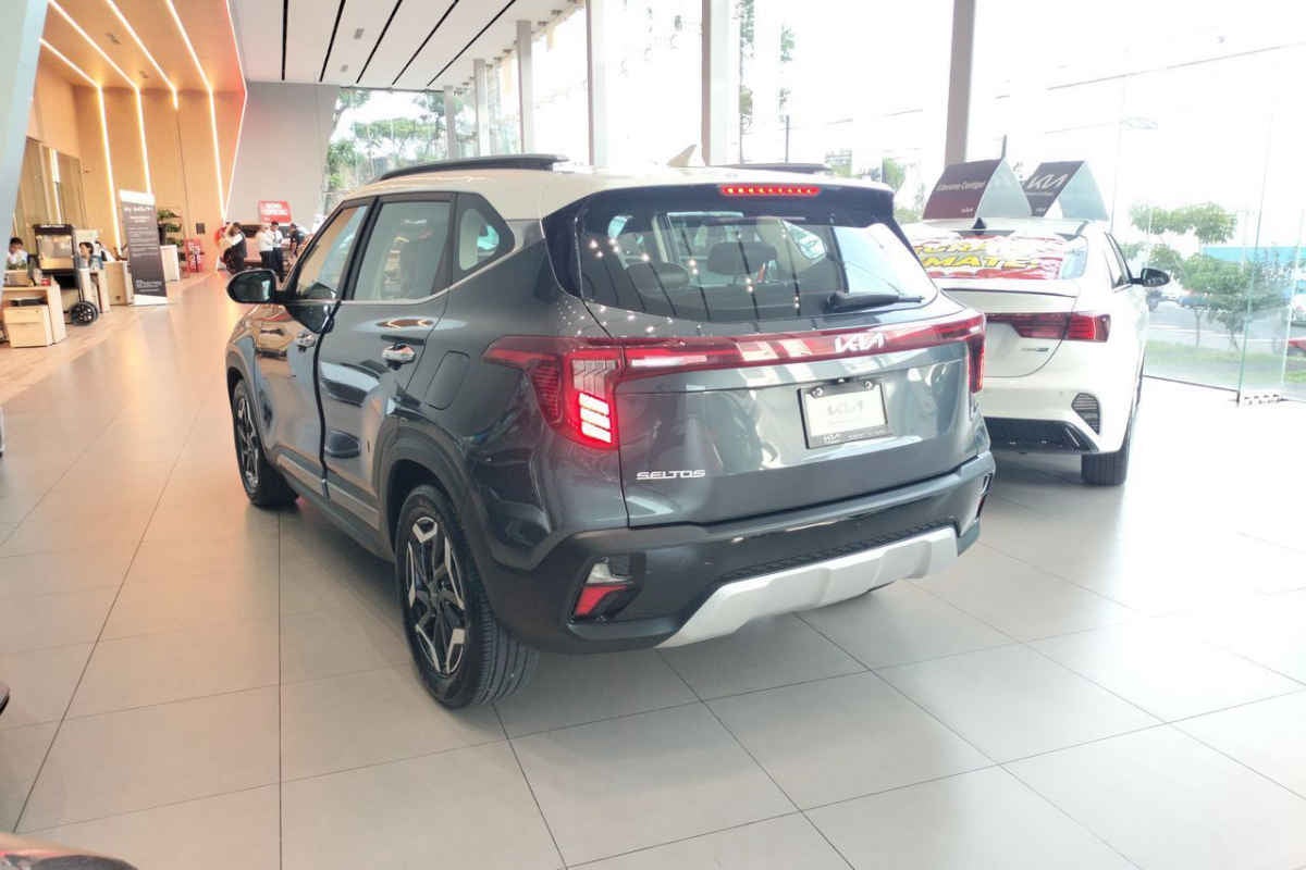 2024 Kia SELTOS 5p SXL L4/1.4/T Aut