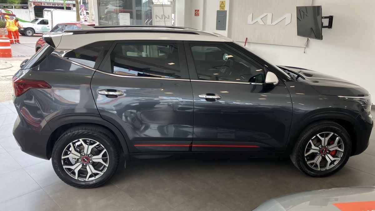 2023 Kia SELTOS 5p GT Line L4/1.4/T Aut