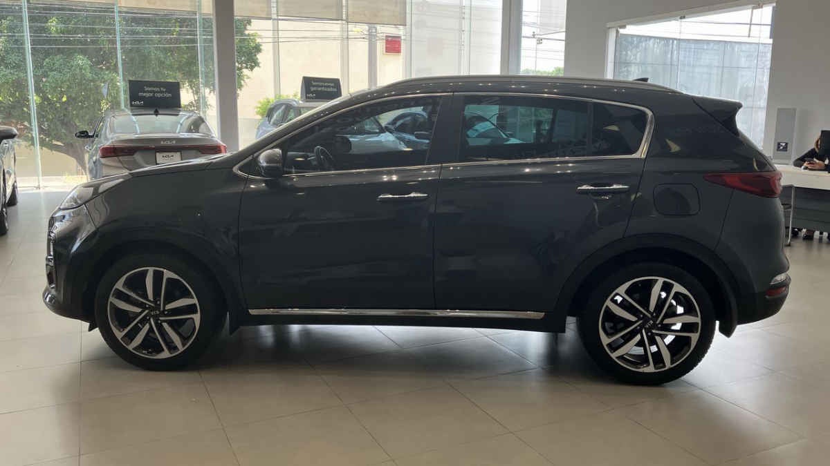 2020 Kia Sportage 5p EX PACK  2.0 L  TA Piel  QCP RA-19"