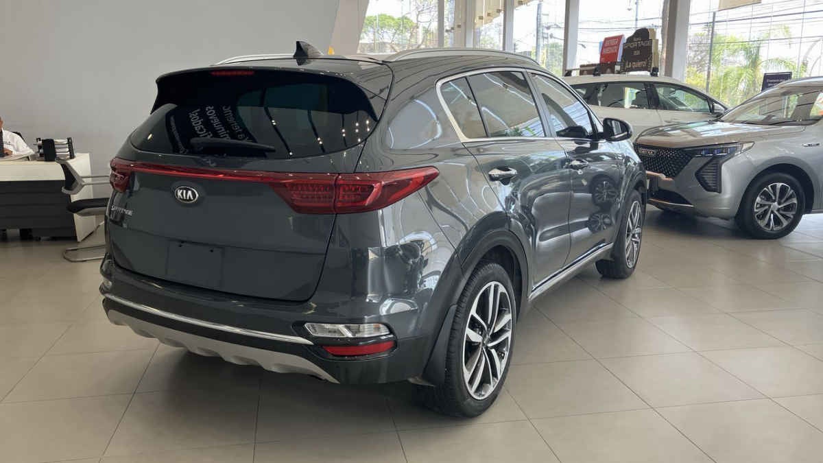 2020 Kia Sportage 5p EX PACK  2.0 L  TA Piel  QCP RA-19"