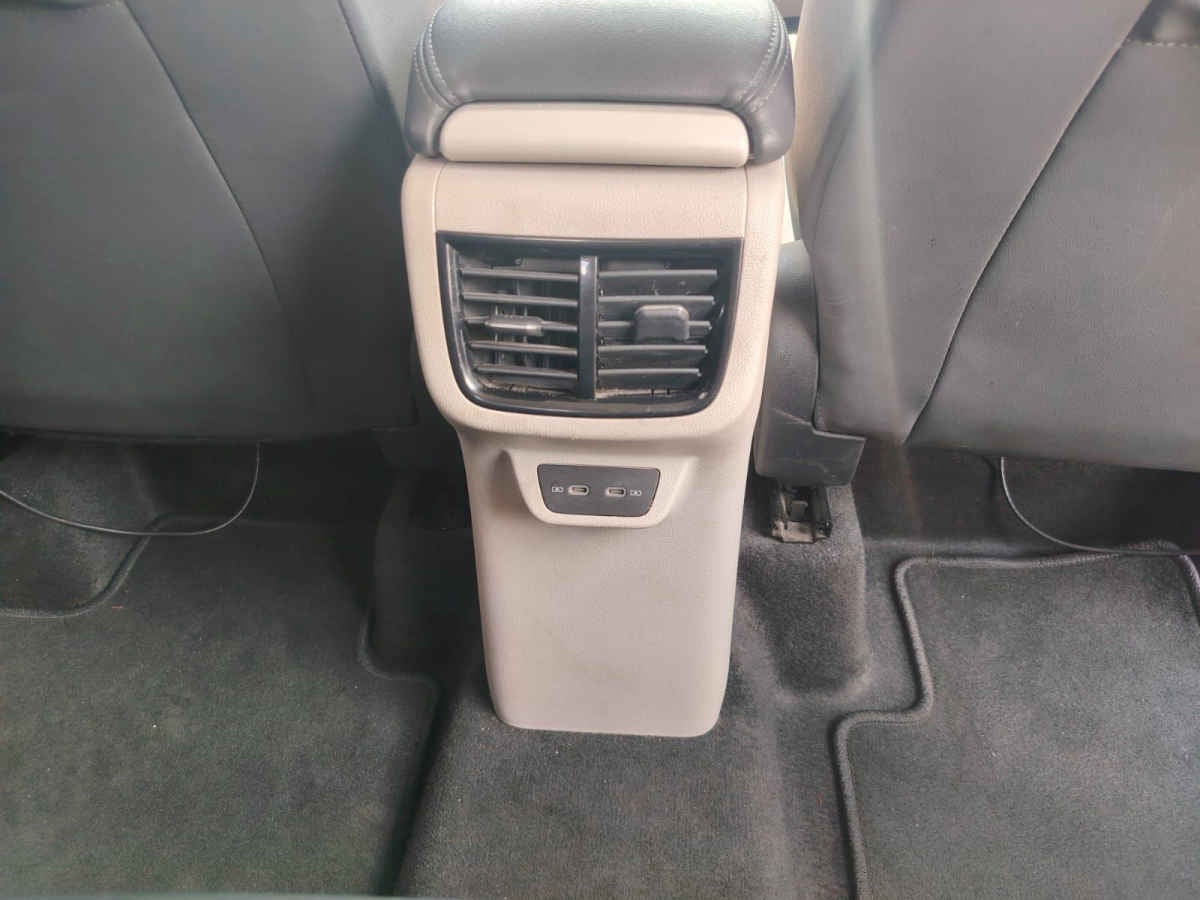 2024 Volkswagen Taigun 5p Highline L3/1.0/T Aut